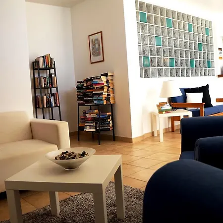 Apartment Oasis *
